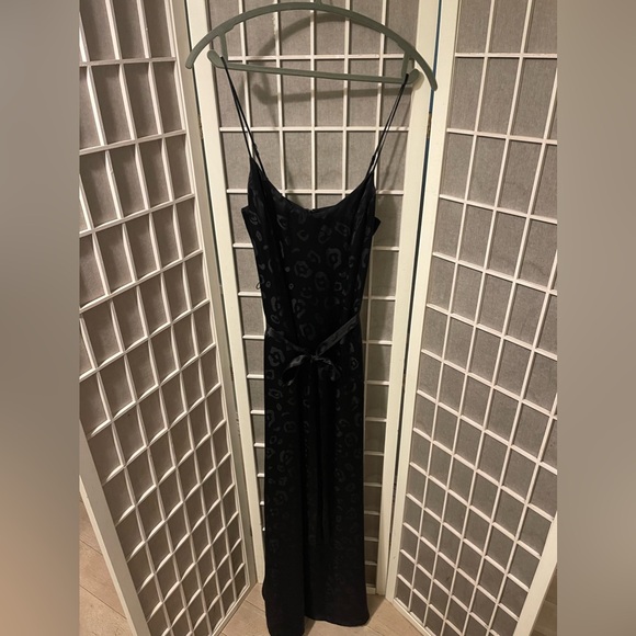 L’Agence Black Silk Maxi Dress, patterned with belt: Never Worn - Picture 3 of 7